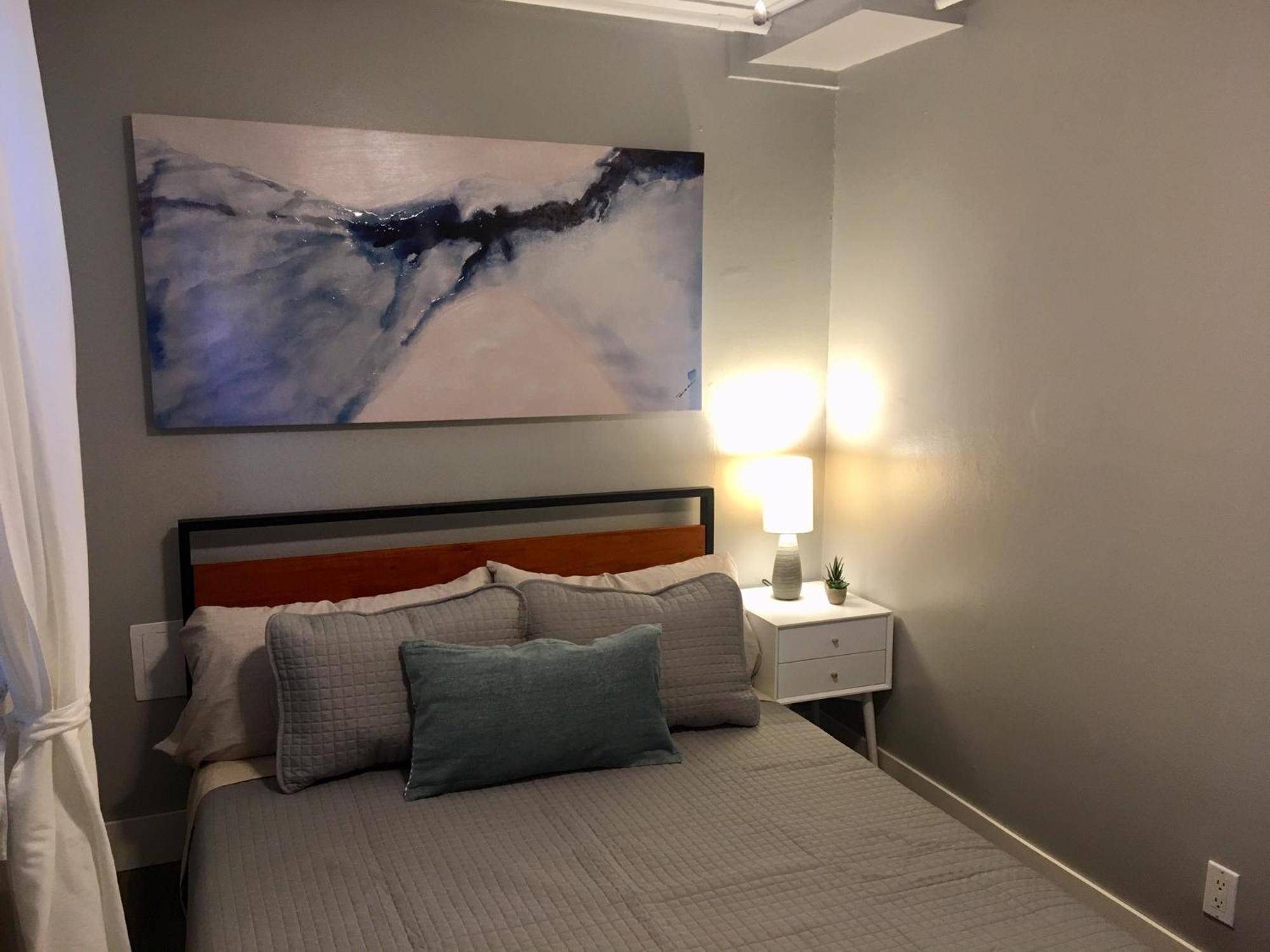 Spacious Historic In Lakeview - Walk To Wrigley, Nightlife, Shops, Hospitals Apartment Chicago