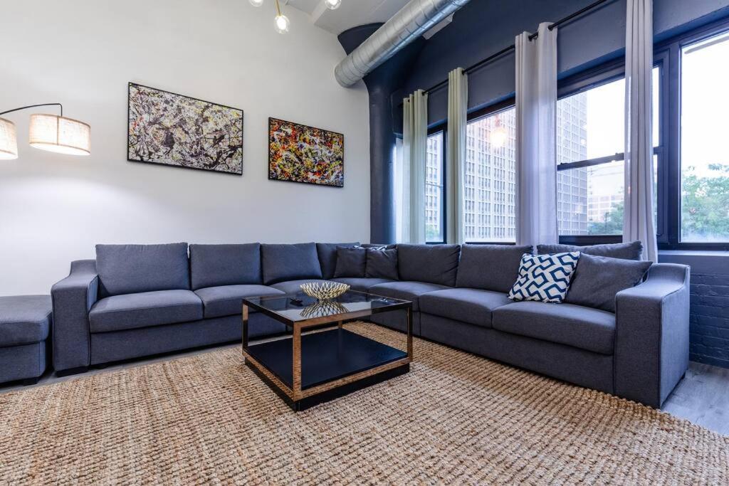 Mccormick 6b/3ba Luxury For Groups/12 Guests With Optional Parking Chicago