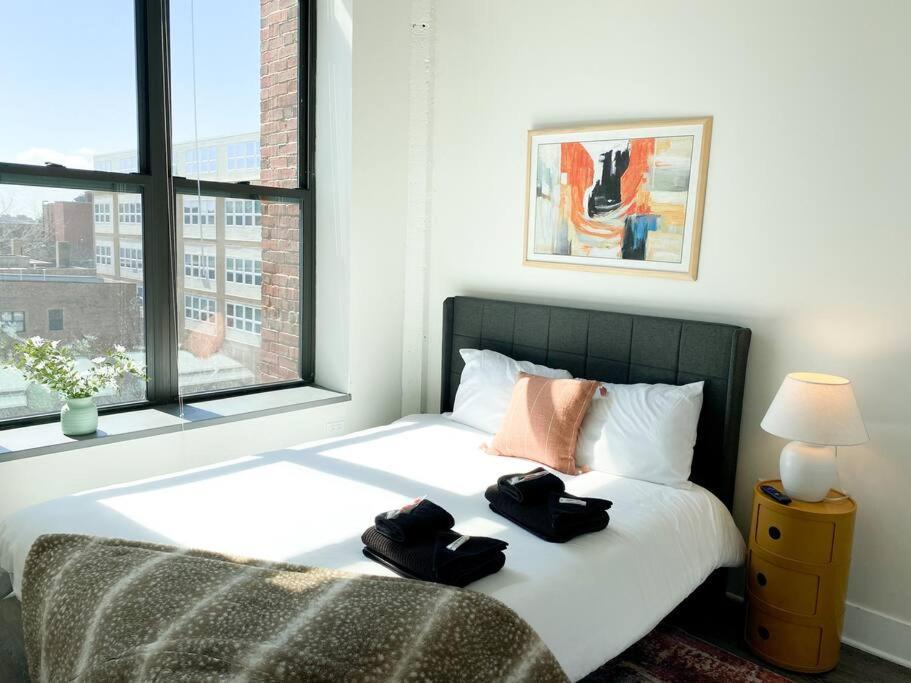 Mccormick 2br-2ba For 8 Guests With Optional Parking & Gym *