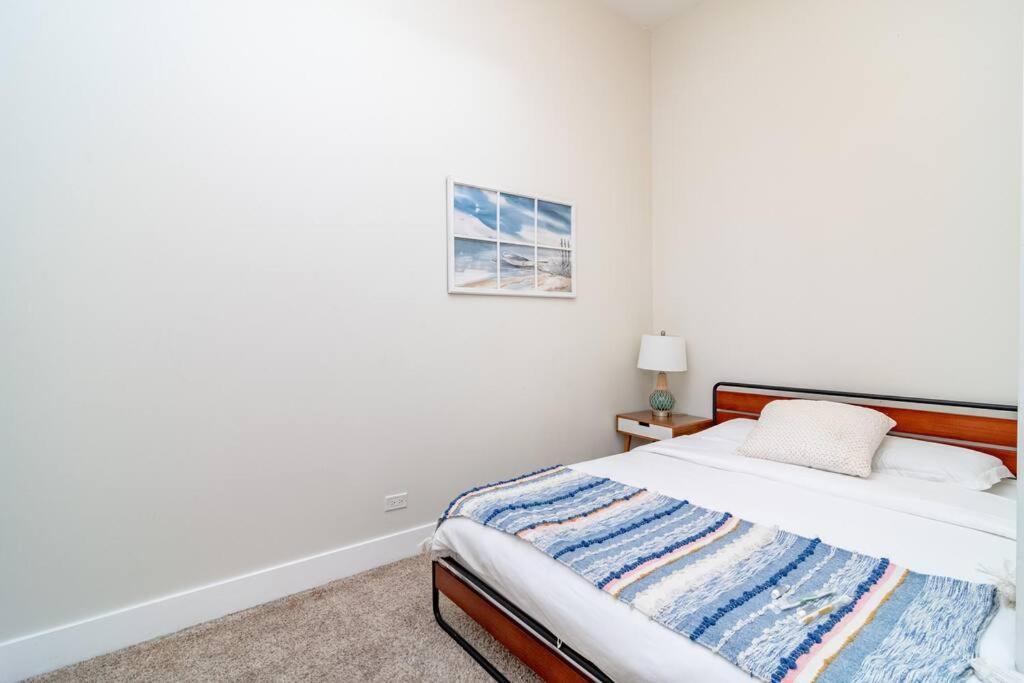 Apartment Mccormick 420 Friendly 2br With Optional Parking For Up To 6 People *