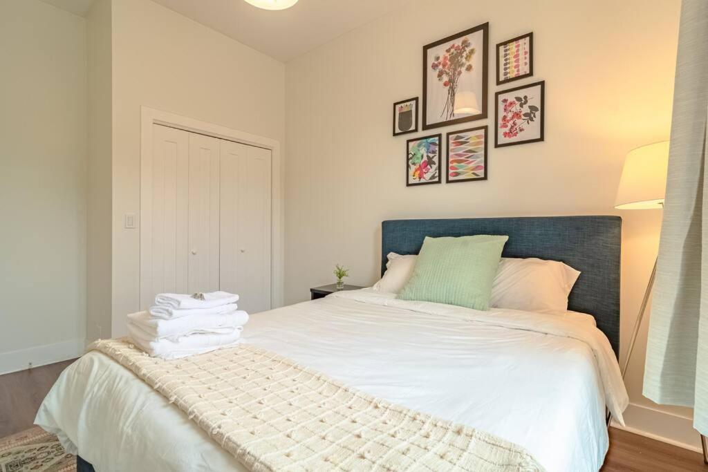 Apartment Mccormick Place 420 Friendly 3br/2ba With Optional Parking