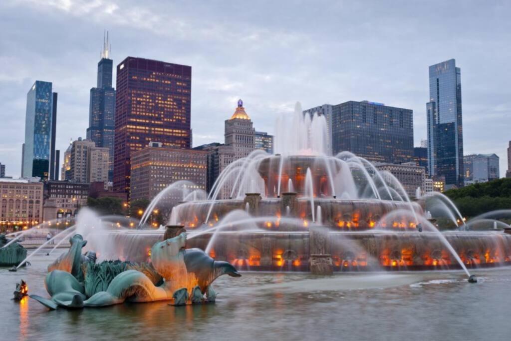 Mccormick Place 420 Friendly 3br/2ba With Optional Parking *