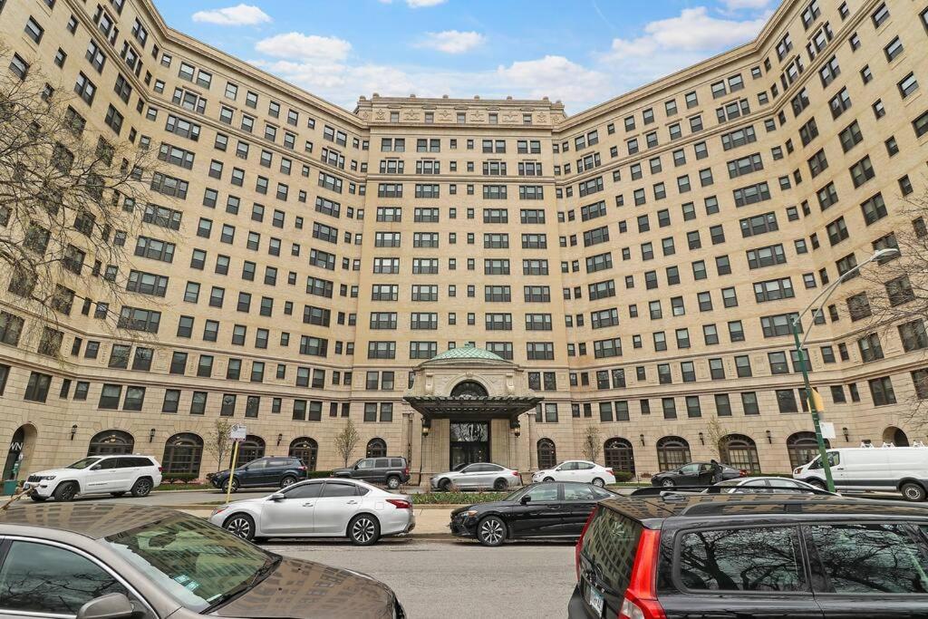 2br Sunny In Hyde Park - Windermere 211 Chicago