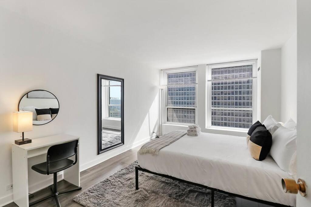 1br Contemporary Urban - Regents Park N2308 Rep Chicago