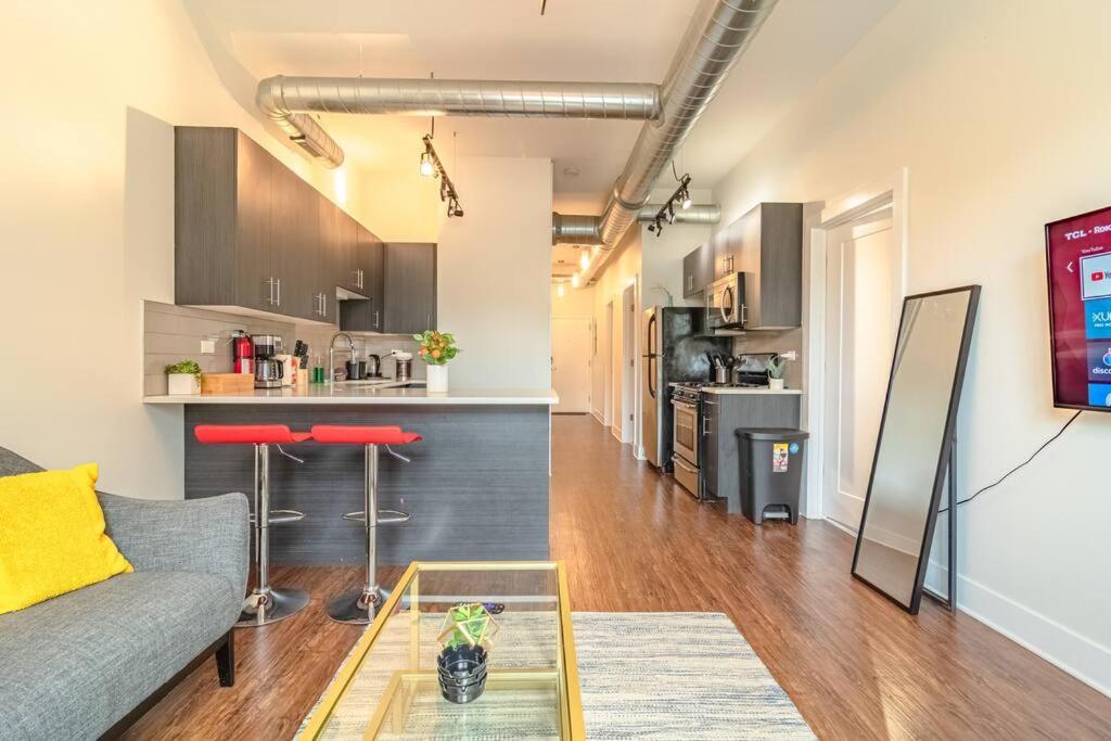 Mccormick Place 420 Friendly 3br/2ba With Optional Parking * Chicago