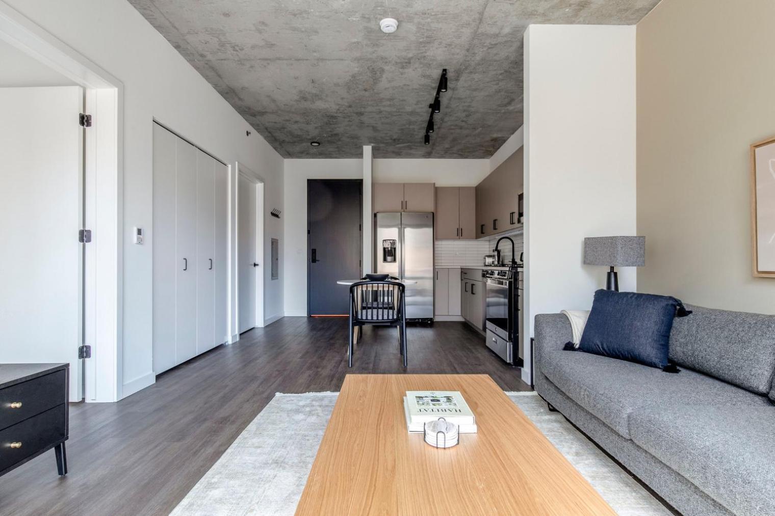 River North 1br W Terrace Grills Yoga Chi-1032 Chicago