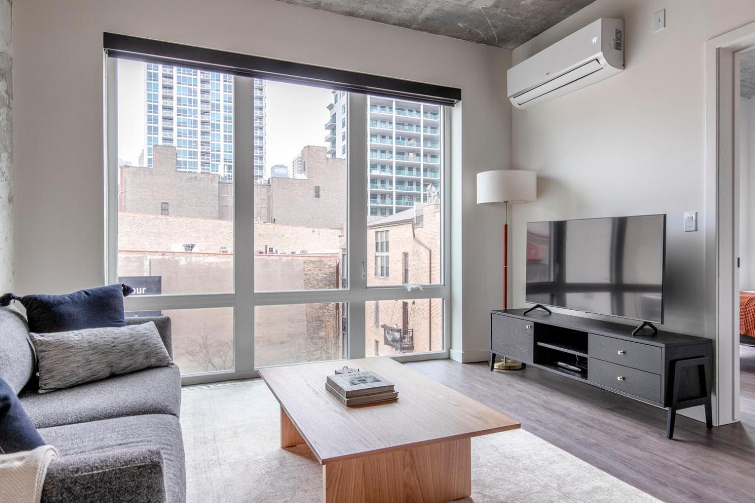 River North 1br W Terrace Grills Yoga Chi-1032 Apartment