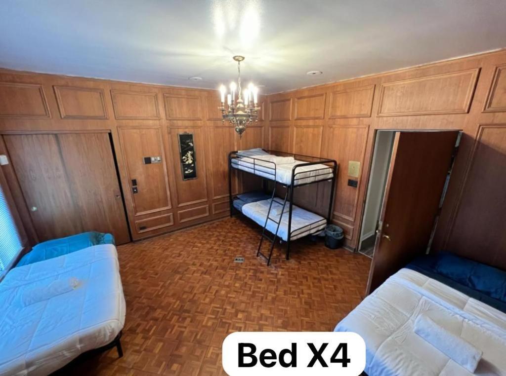 Pill Hill Mansion Hostel Chicago