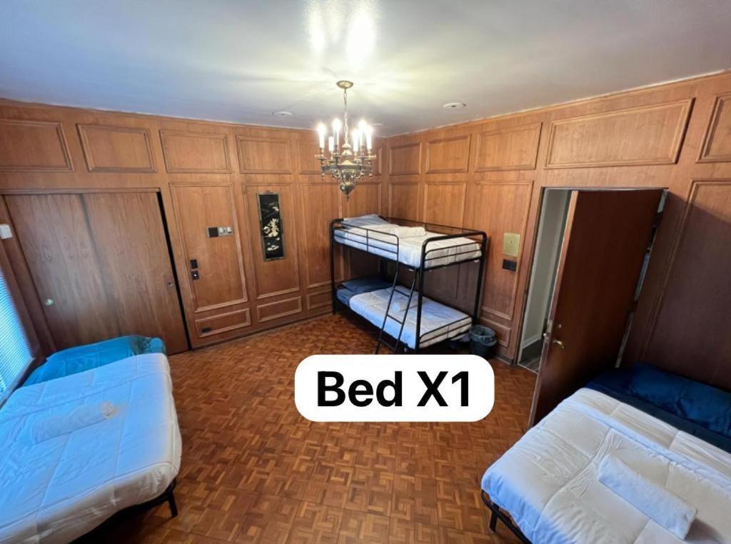 Pill Hill Mansion Hostel