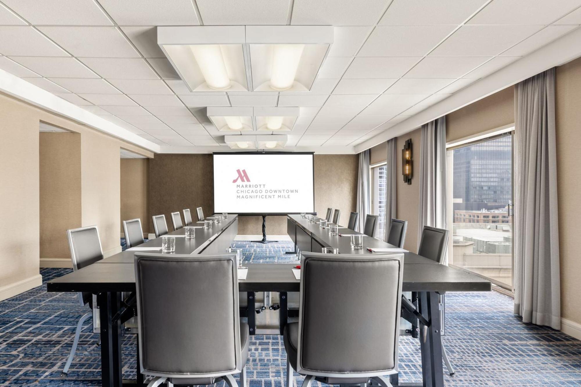 Marriott Downtown Magnificent Mile Hotel