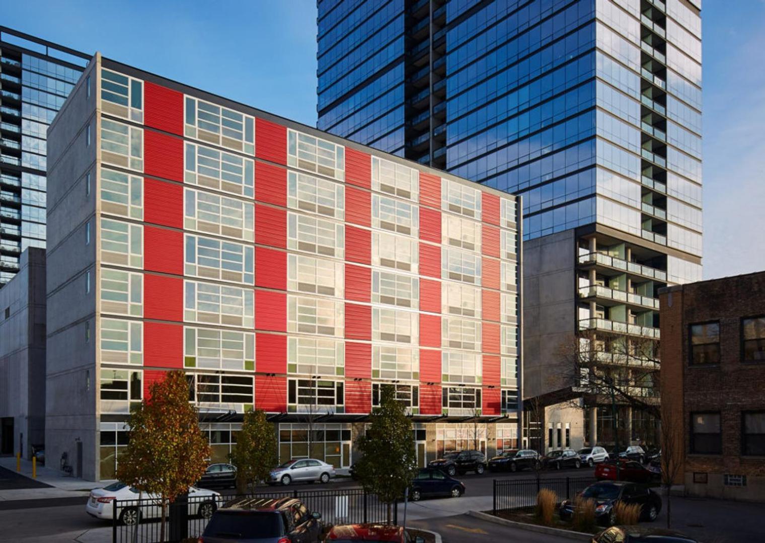Apartment Lincoln Park W Wd Patio Nr L Chi-328 *