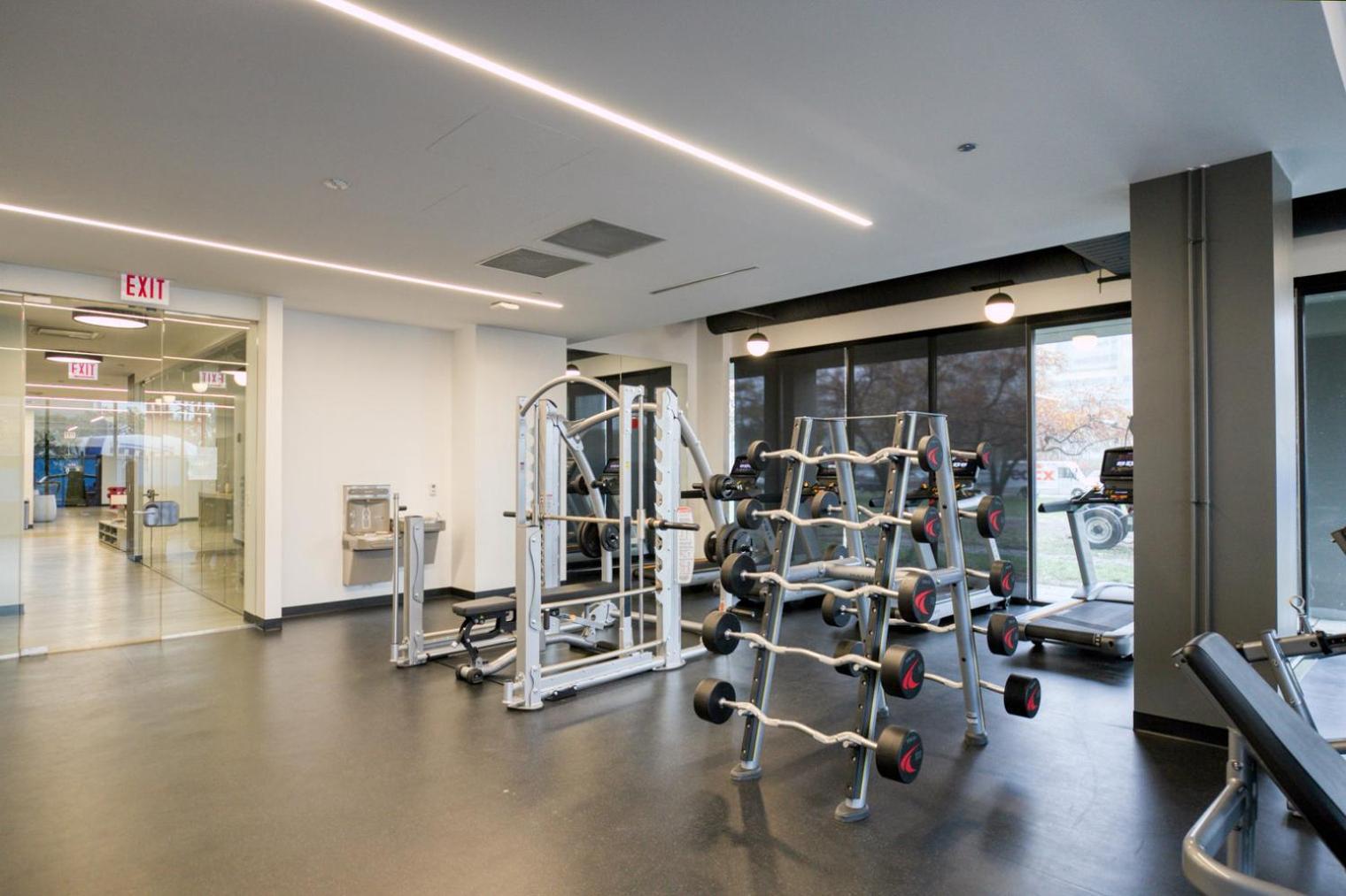 Apartment Medical District 1br W Gym Wd 1 Block To L Chi-462 *