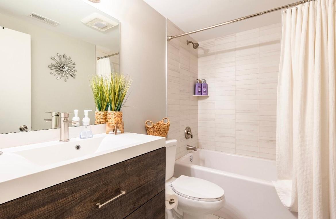 Apartment Cozy 2 Brm Mins Away From United Center *