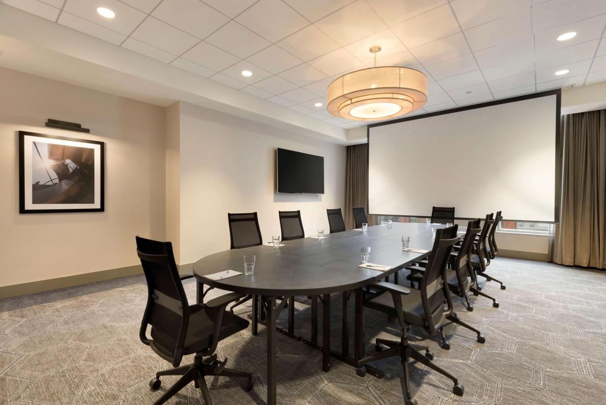 Hampton Inn Chicago West Loop Fulton Market Area 3* Chicago