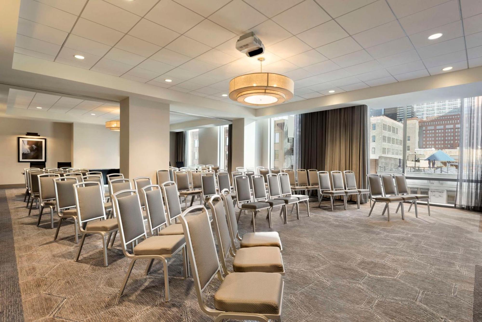 Hampton Inn Chicago West Loop Fulton Market Area 3*