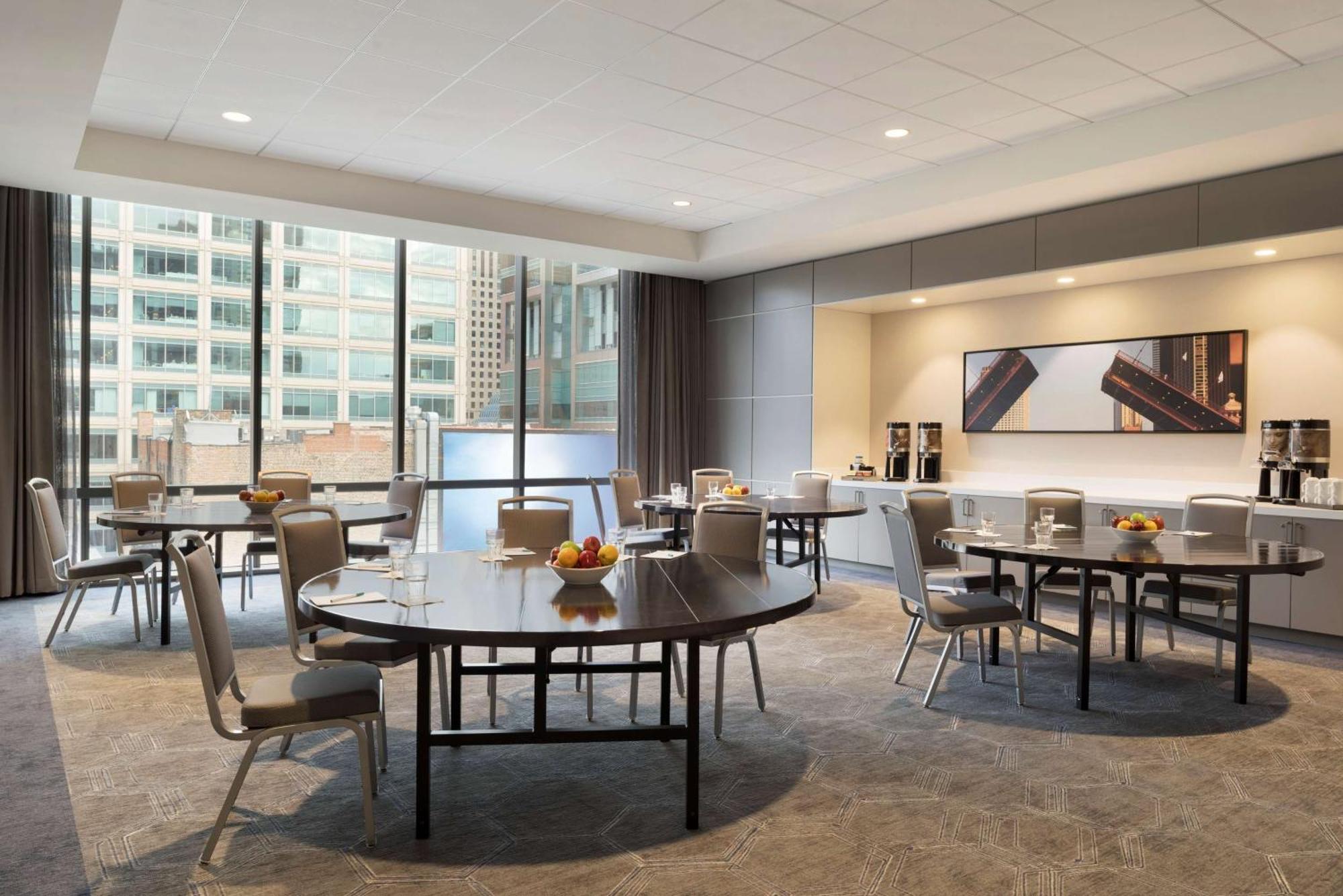 Hampton Inn Chicago West Loop Fulton Market Area