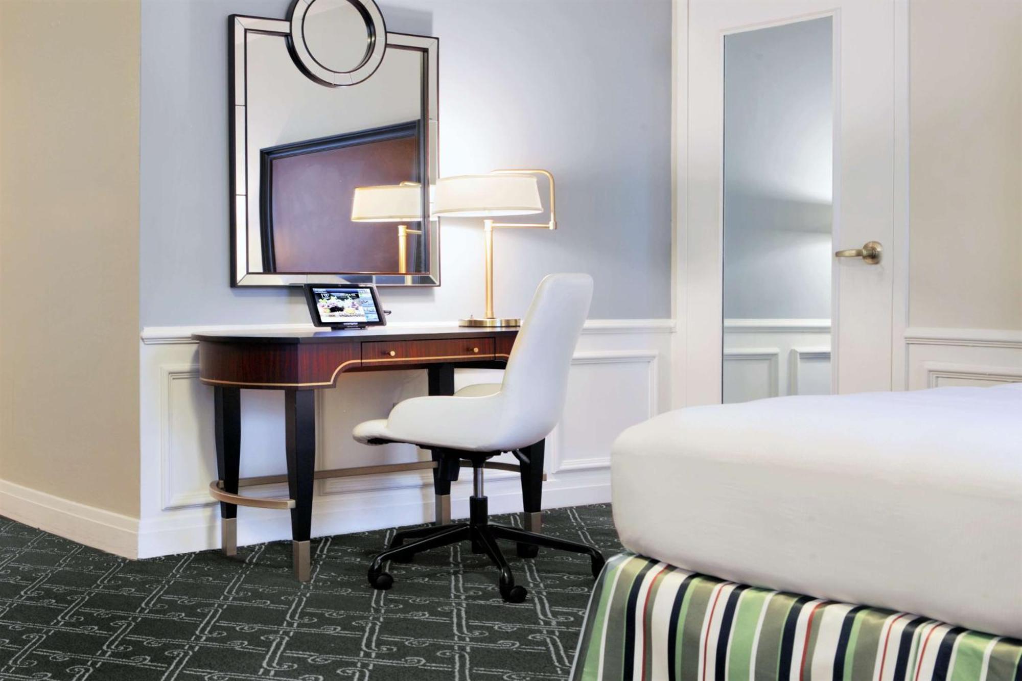 The Palmer House Hilton Hotel 4*