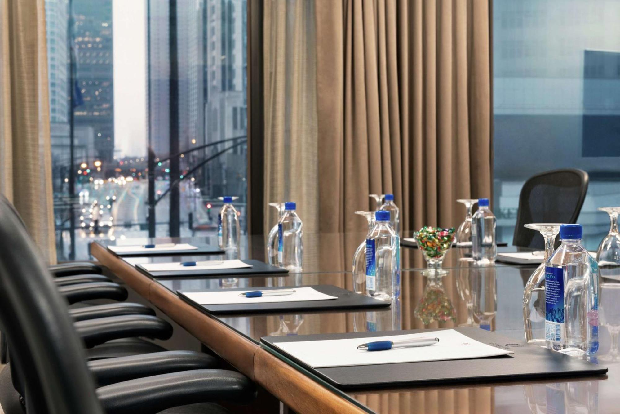 Doubletree By Hilton Magnificent Mile
