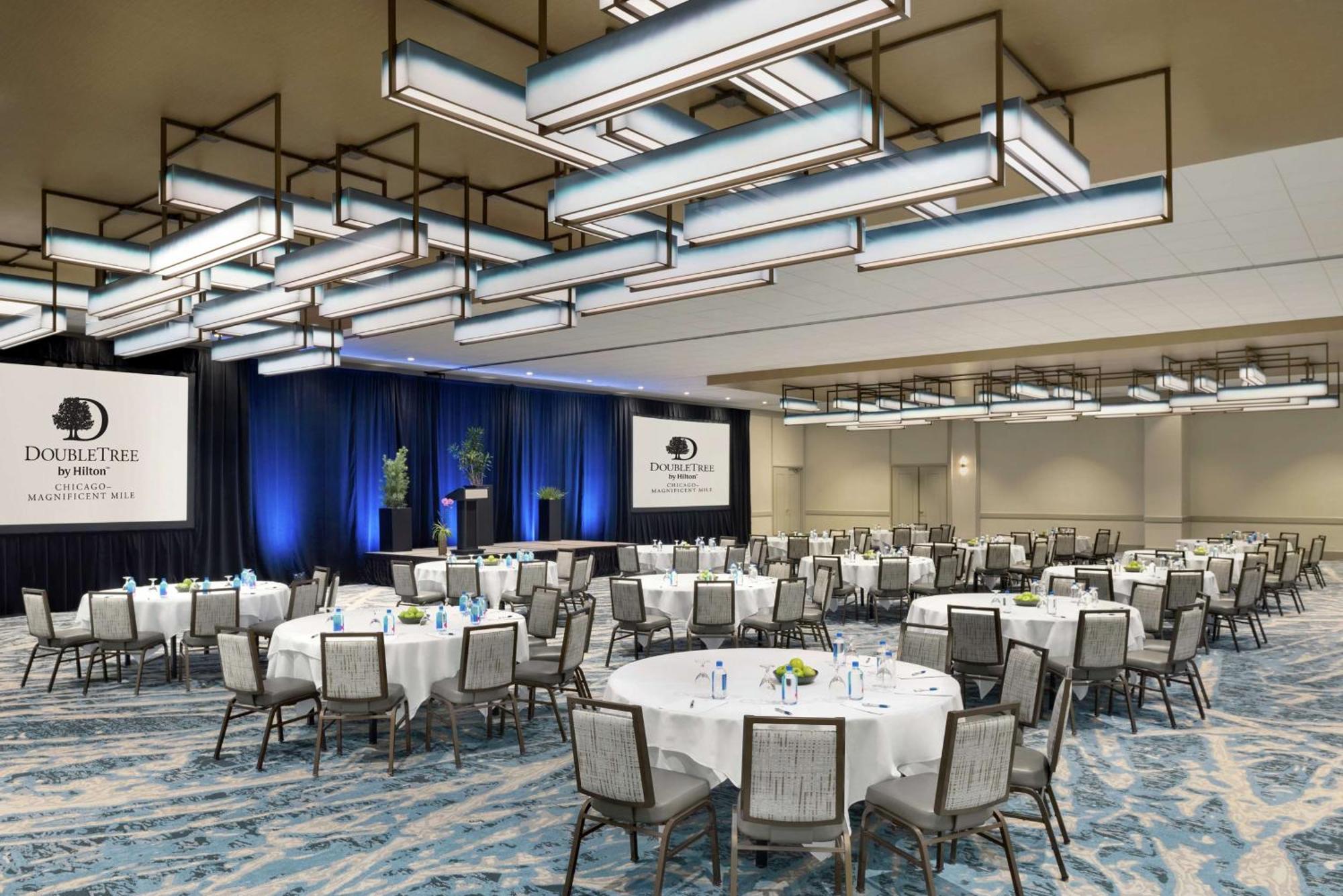 Doubletree By Hilton Magnificent Mile Hotel Chicago