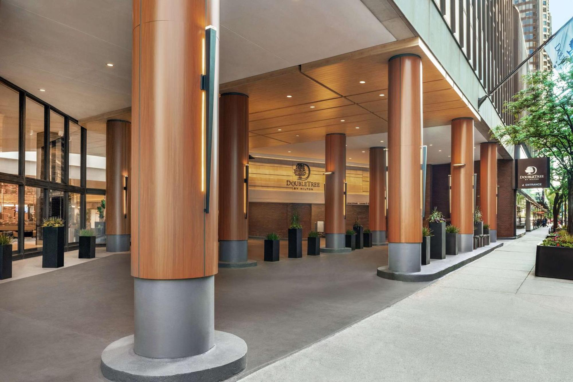 Doubletree By Hilton Magnificent Mile 4*