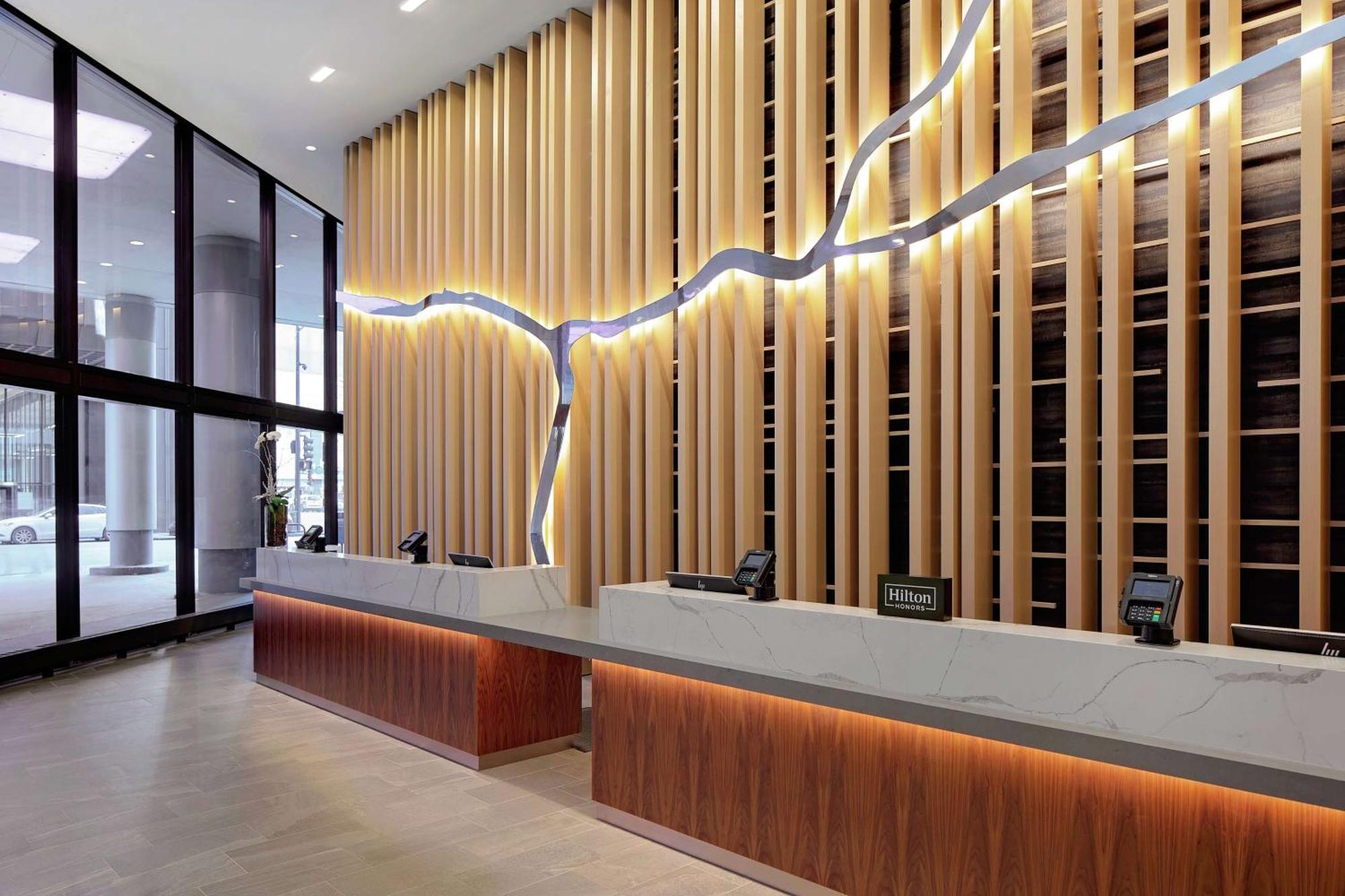 Doubletree By Hilton Magnificent Mile Chicago