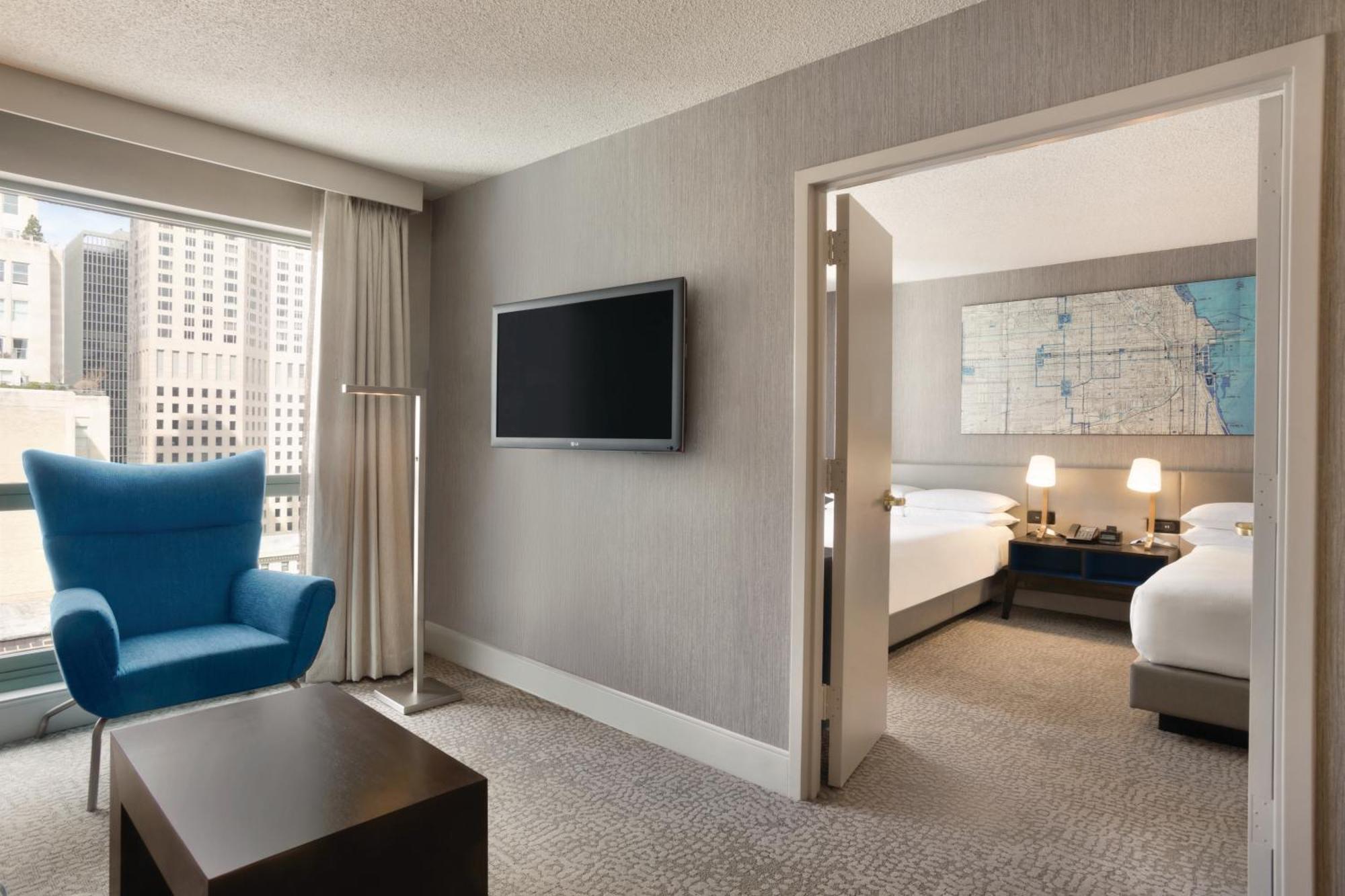 Hilton Magnificent Mile Hotel