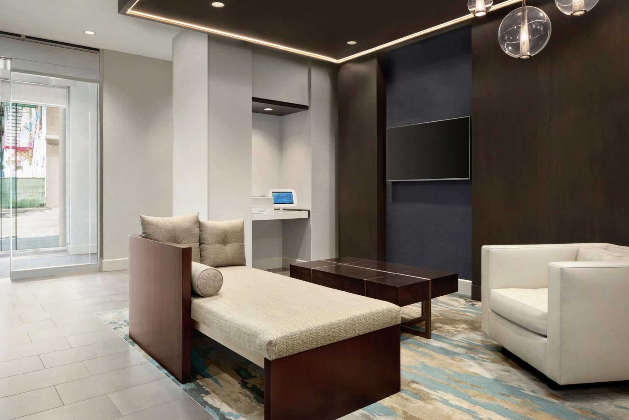 Hotel Hilton Garden Downtown South Loop Chicago