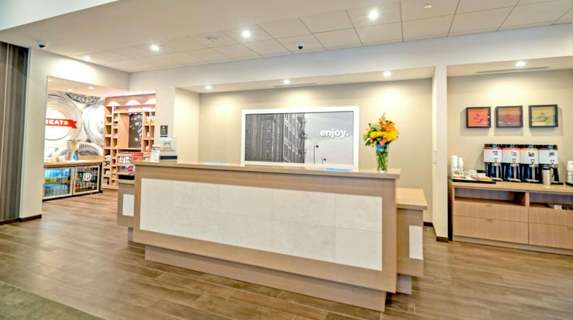 Hampton Inn Chicago North-Loyola Station, Il 3*