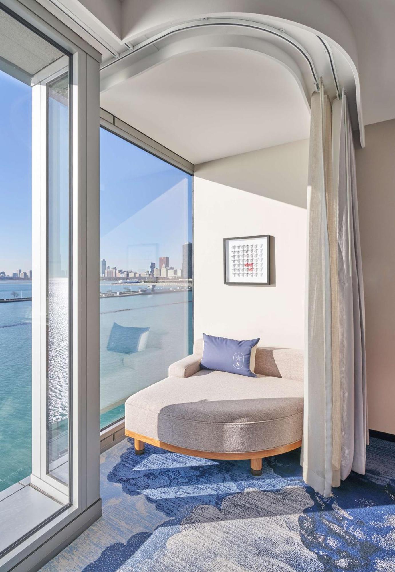 Sable At Navy Pier Chicago, Curio Collection By Hilton 4*