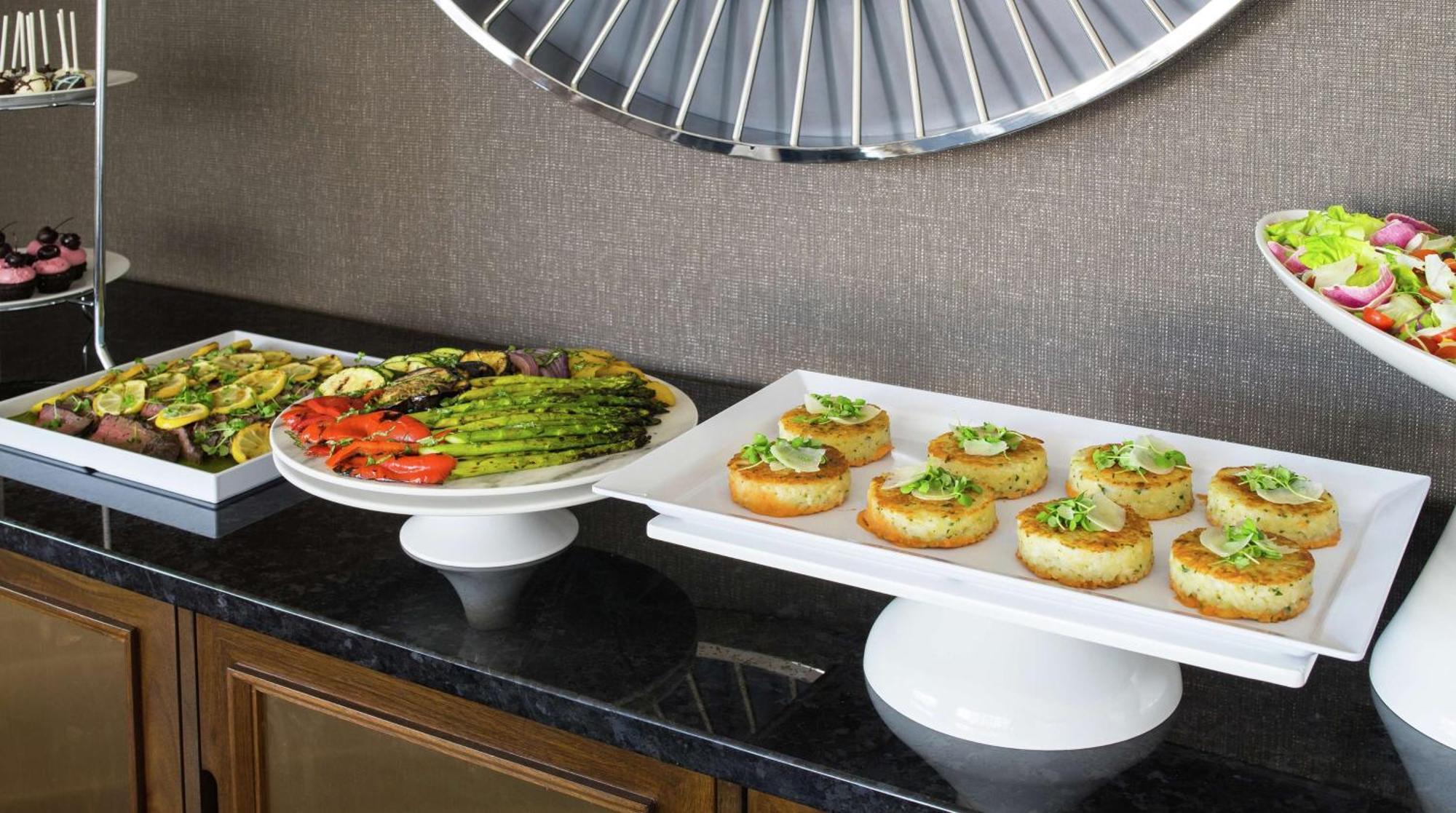 Hampton Mccormick Place Hotel 3*