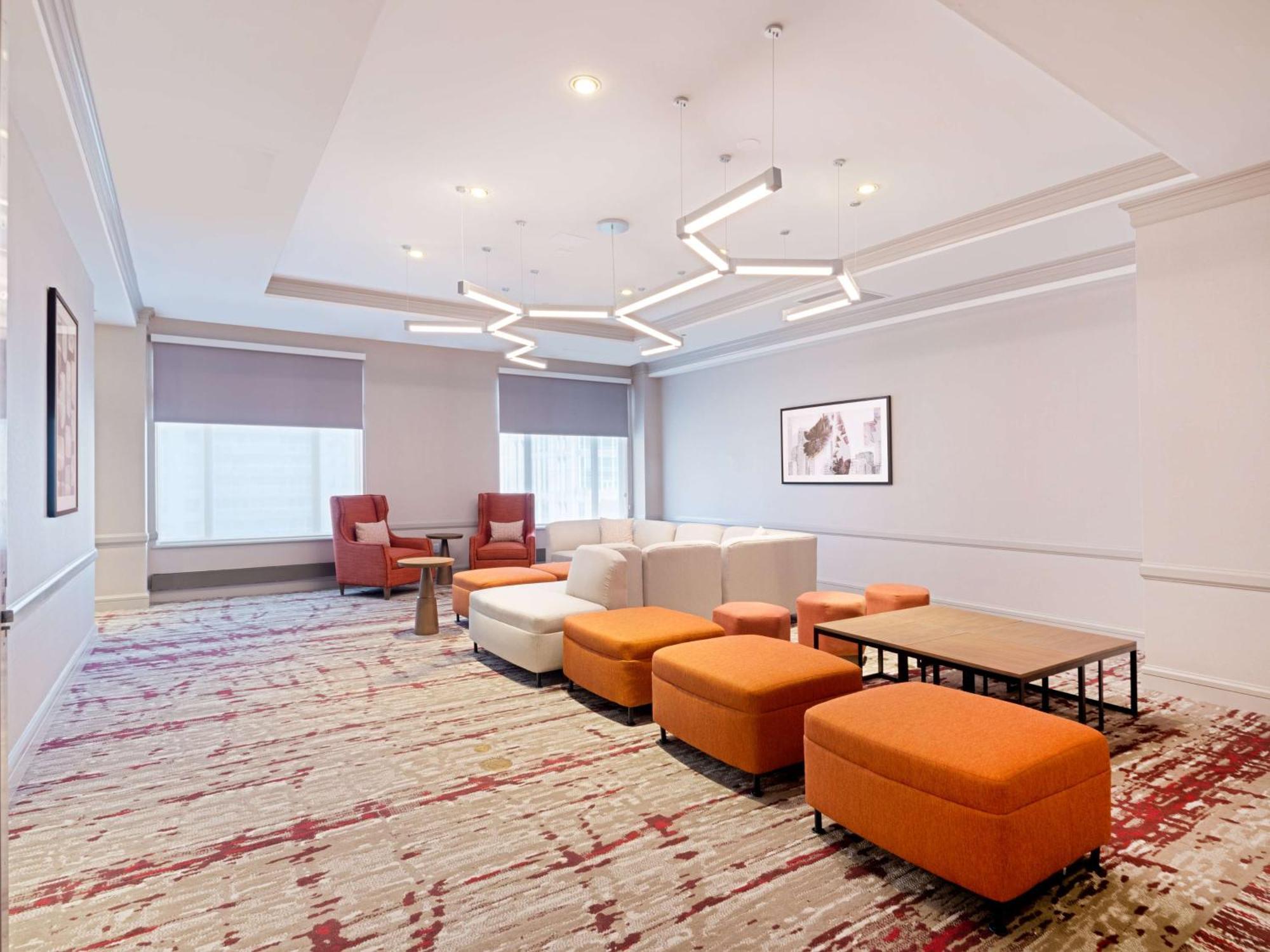 Hilton Garden Downtown/magnificent Mile Hotel
