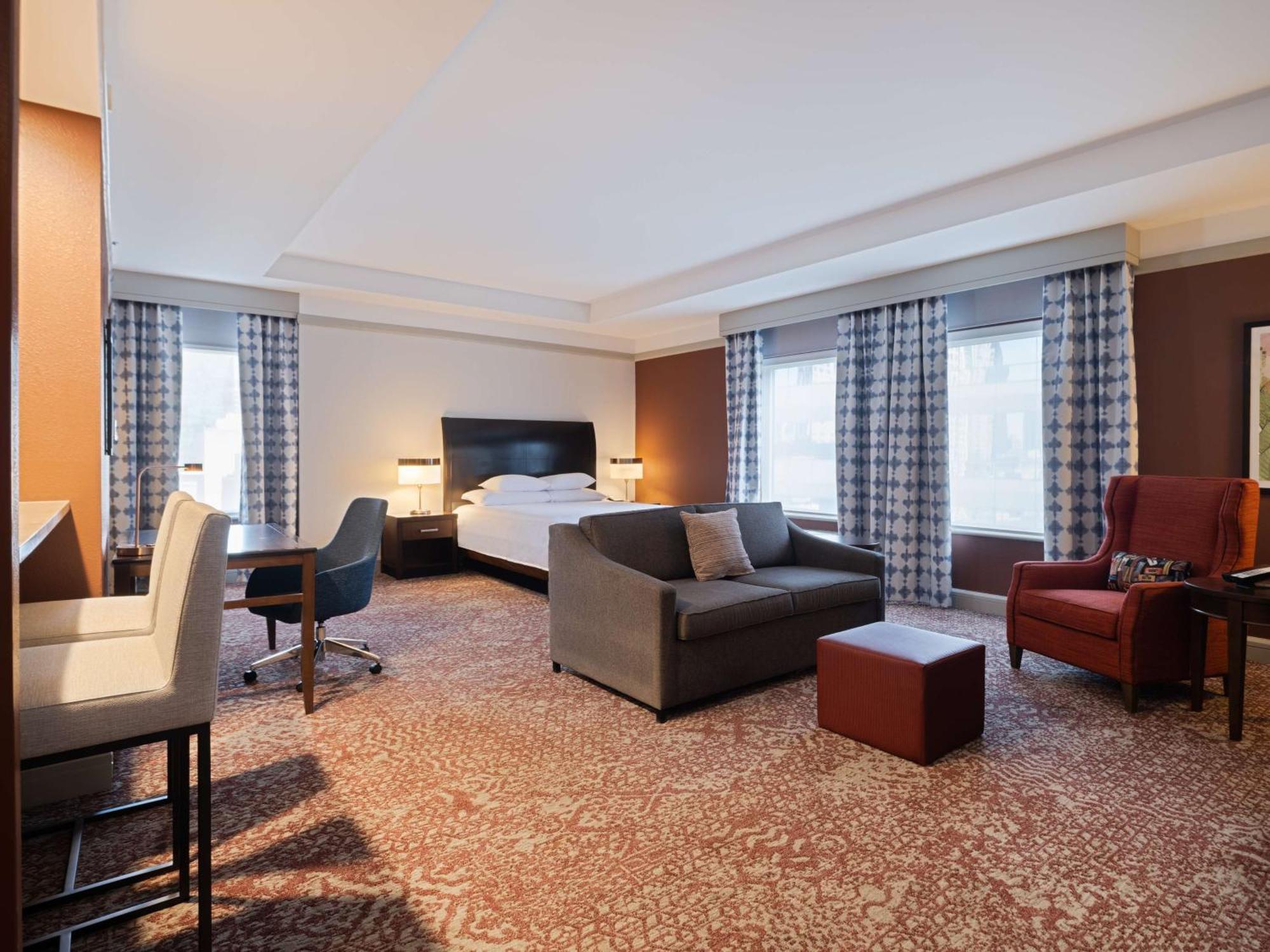 Hilton Garden Downtown/magnificent Mile Hotel