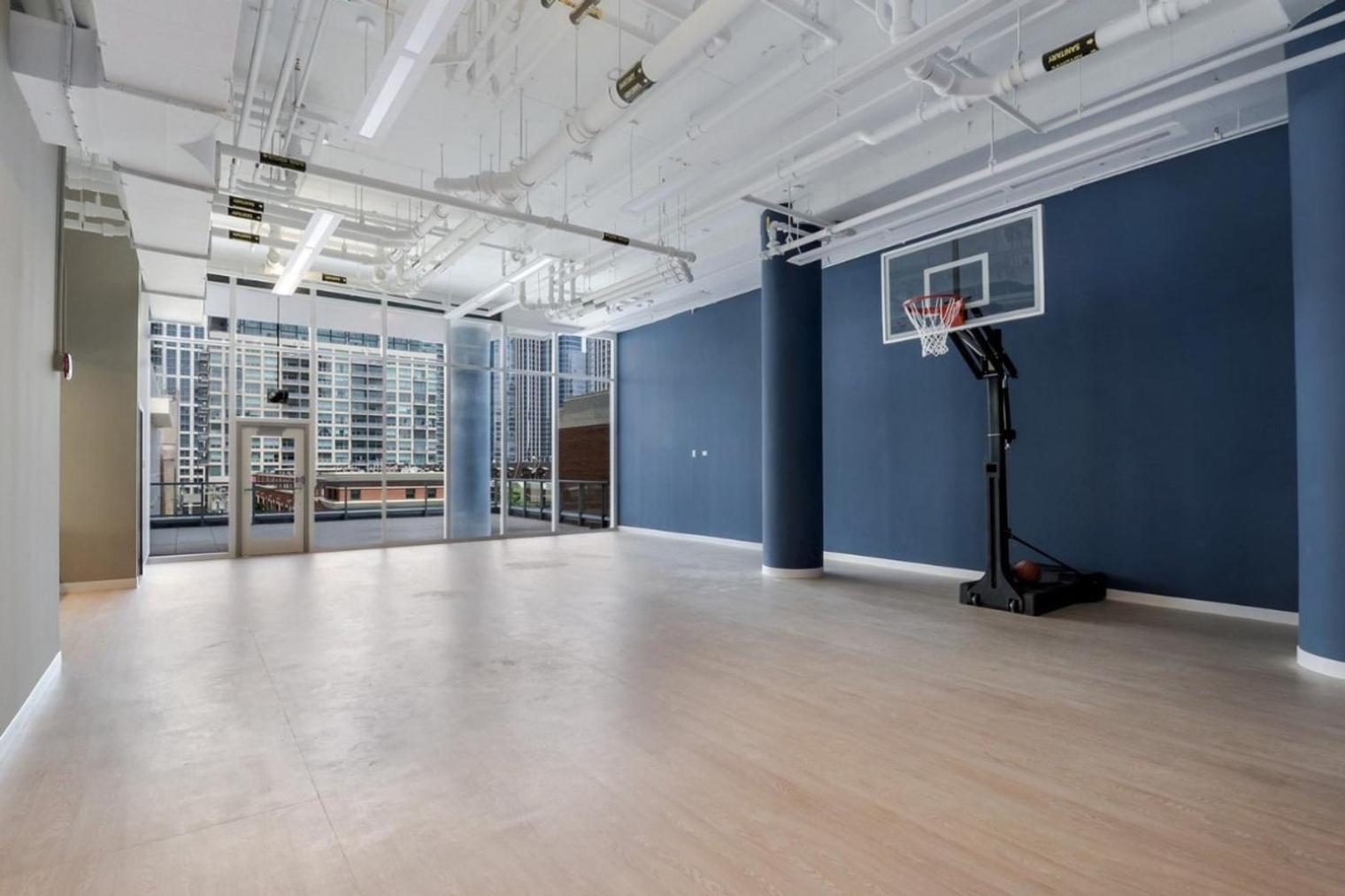 S Loop 1br W Lounge Pool Gym Nr Grant Park Chi-494 *