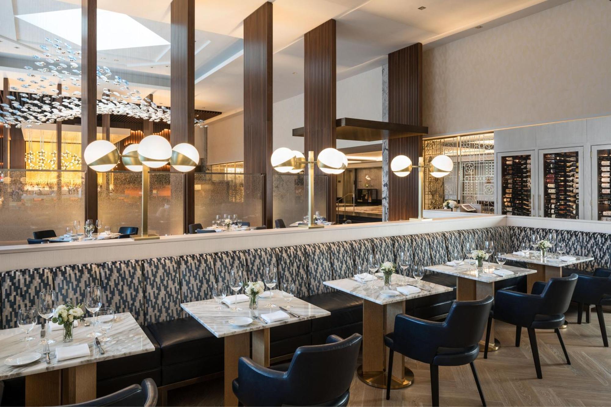 The Ritz-carlton,