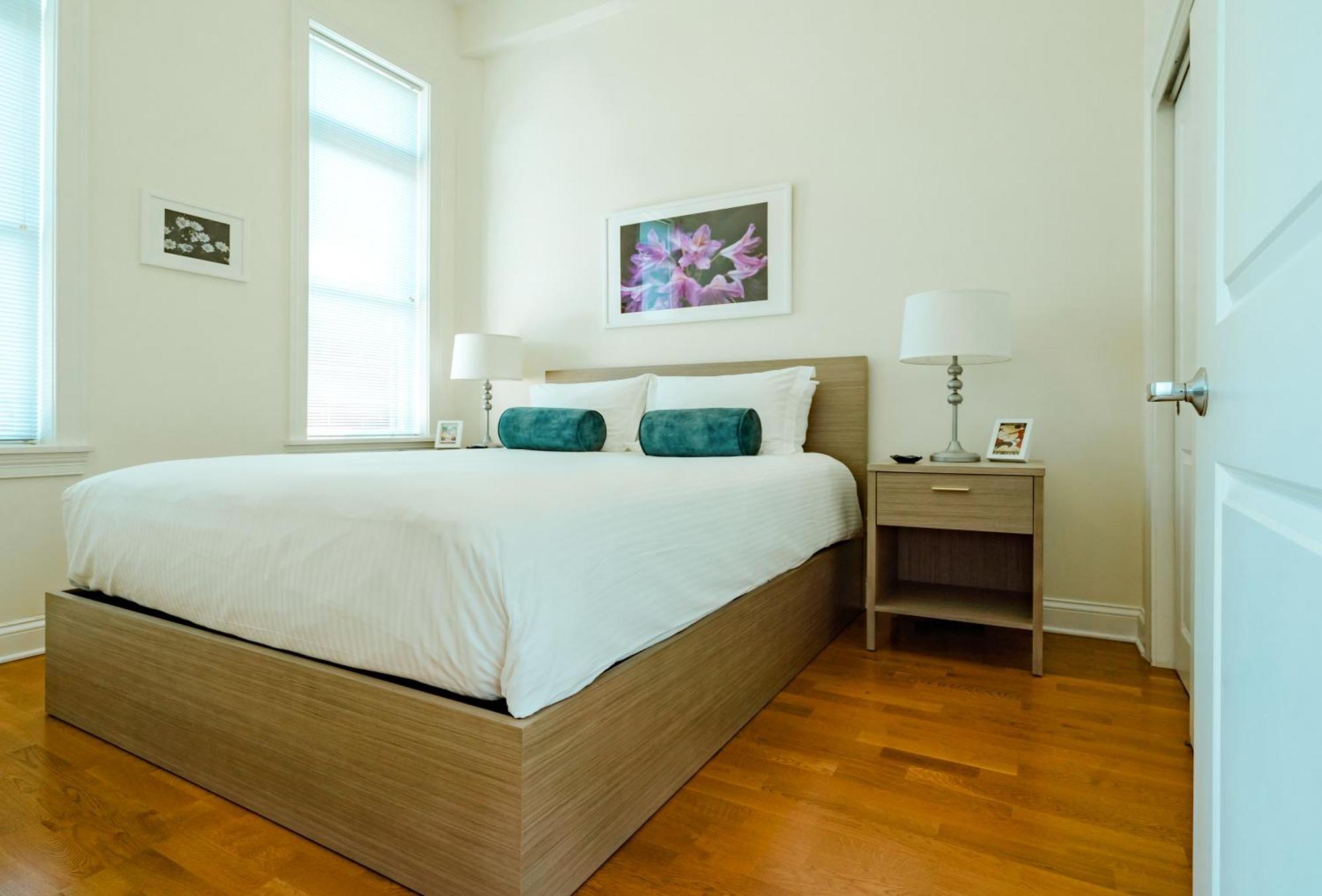 Hotel The 4*