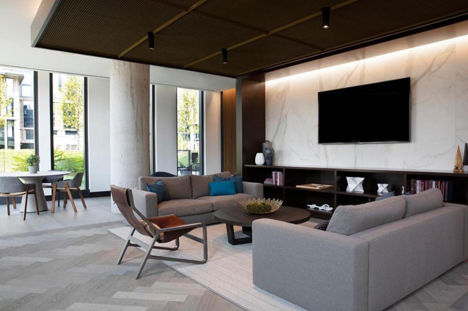 West Loop W Wd Gym Lounge Nr L Chi-773 *