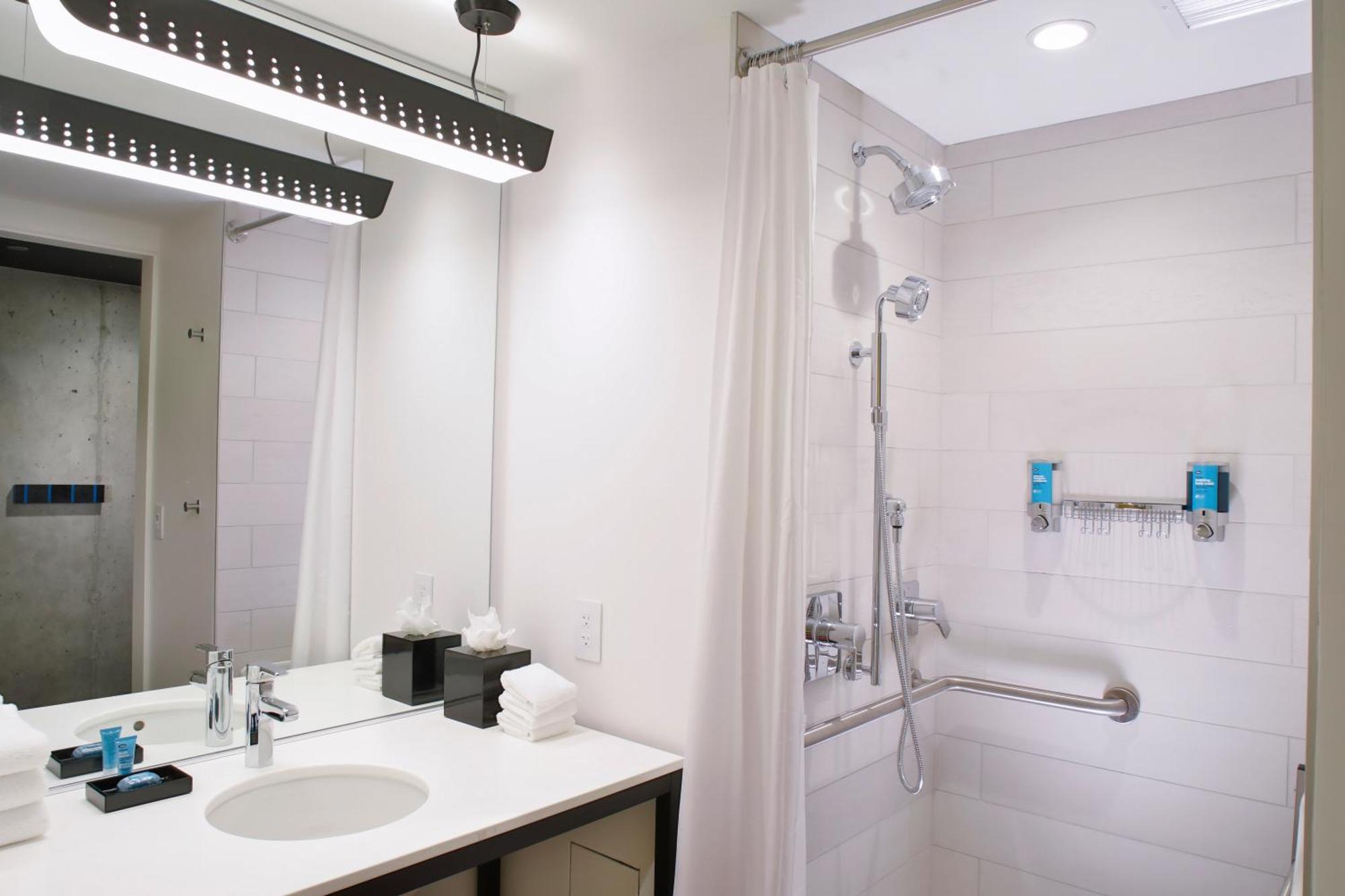 Aloft Mag Mile Hotel Chicago
