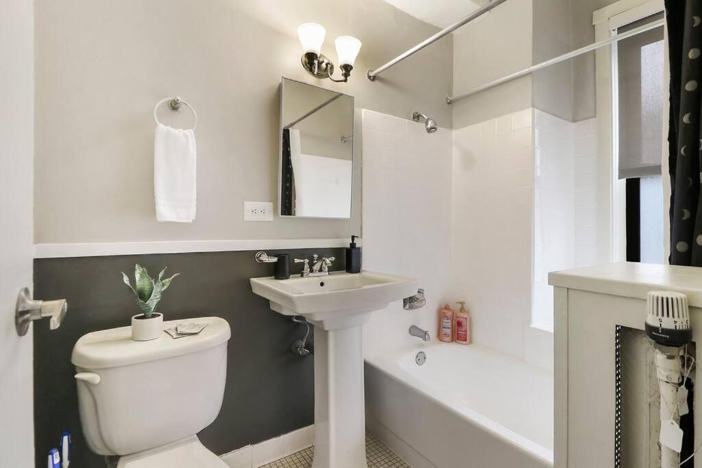 2br Sunny In Hyde Park - Windermere 211