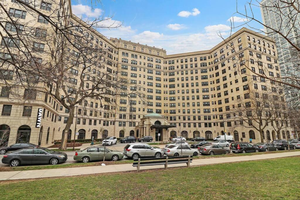 Apartment 2br Sunny In Hyde Park - Windermere 211 Chicago