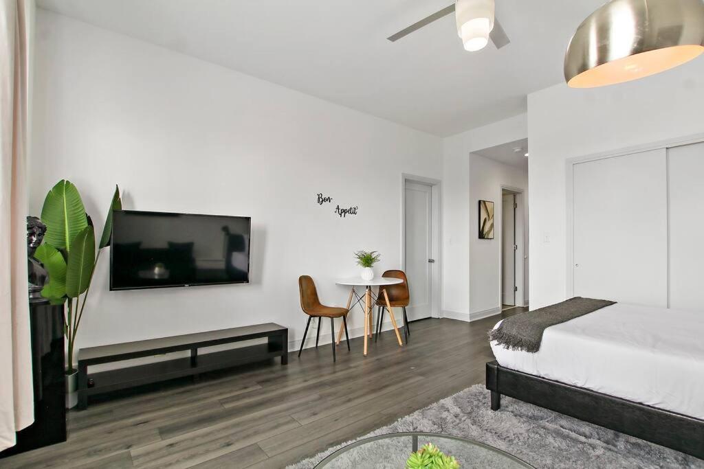 Apartment Serene & Contemporary - Del Prado 817