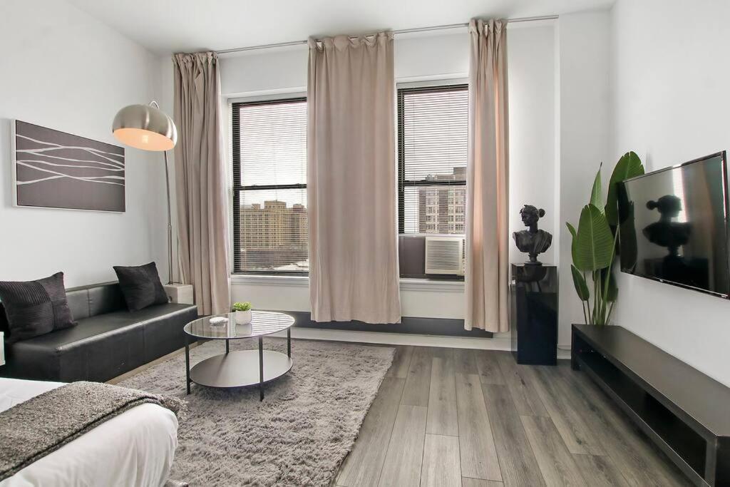 Apartment Serene & Contemporary - Del Prado 817 Chicago