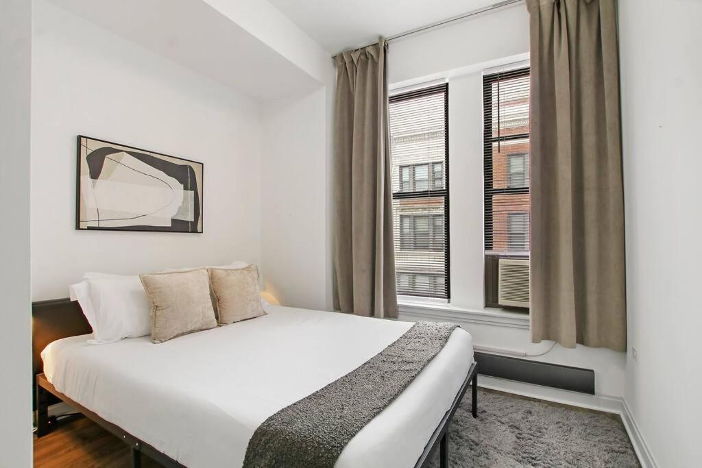 2br Comfy And Roomy Apt In - Del Prado 1013 Apartment Chicago