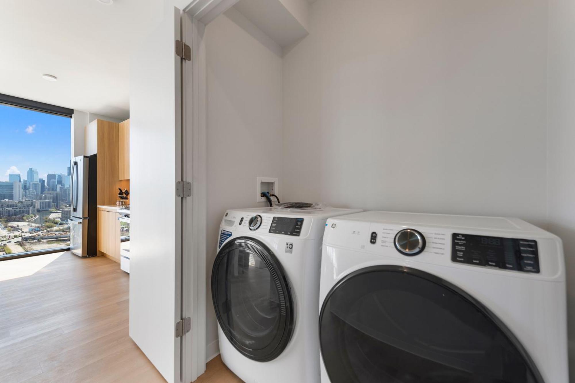 At Licoln Park Coworking, Gym, Spa, Lounge-1475-by Cloud9 Apartment Chicago