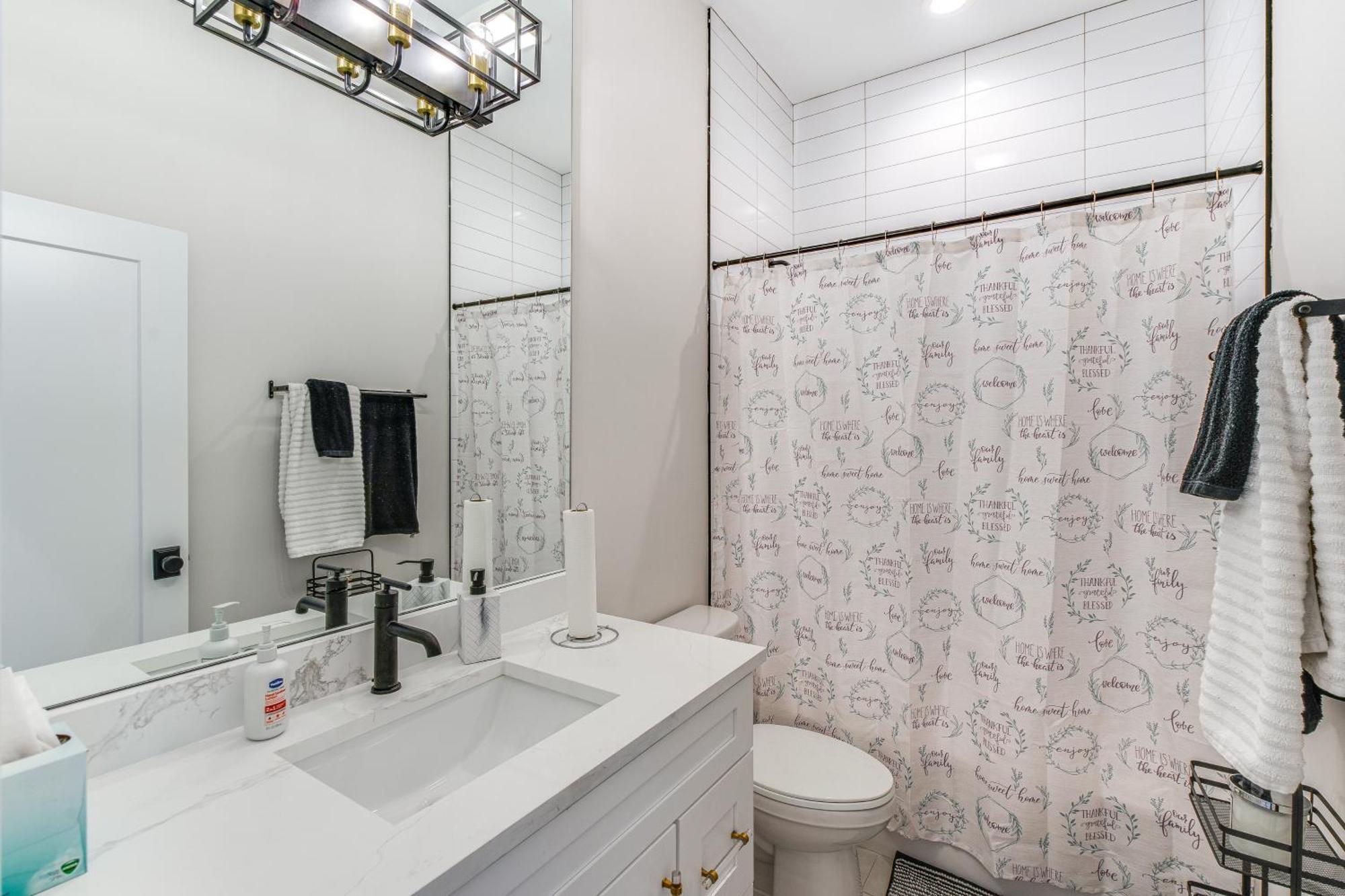 Luxe And Modern - 7 Mi To Downtown! *