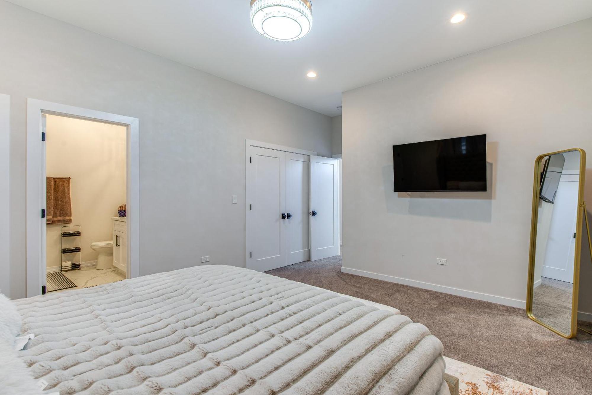 Luxe And Modern - 7 Mi To Downtown! * Chicago