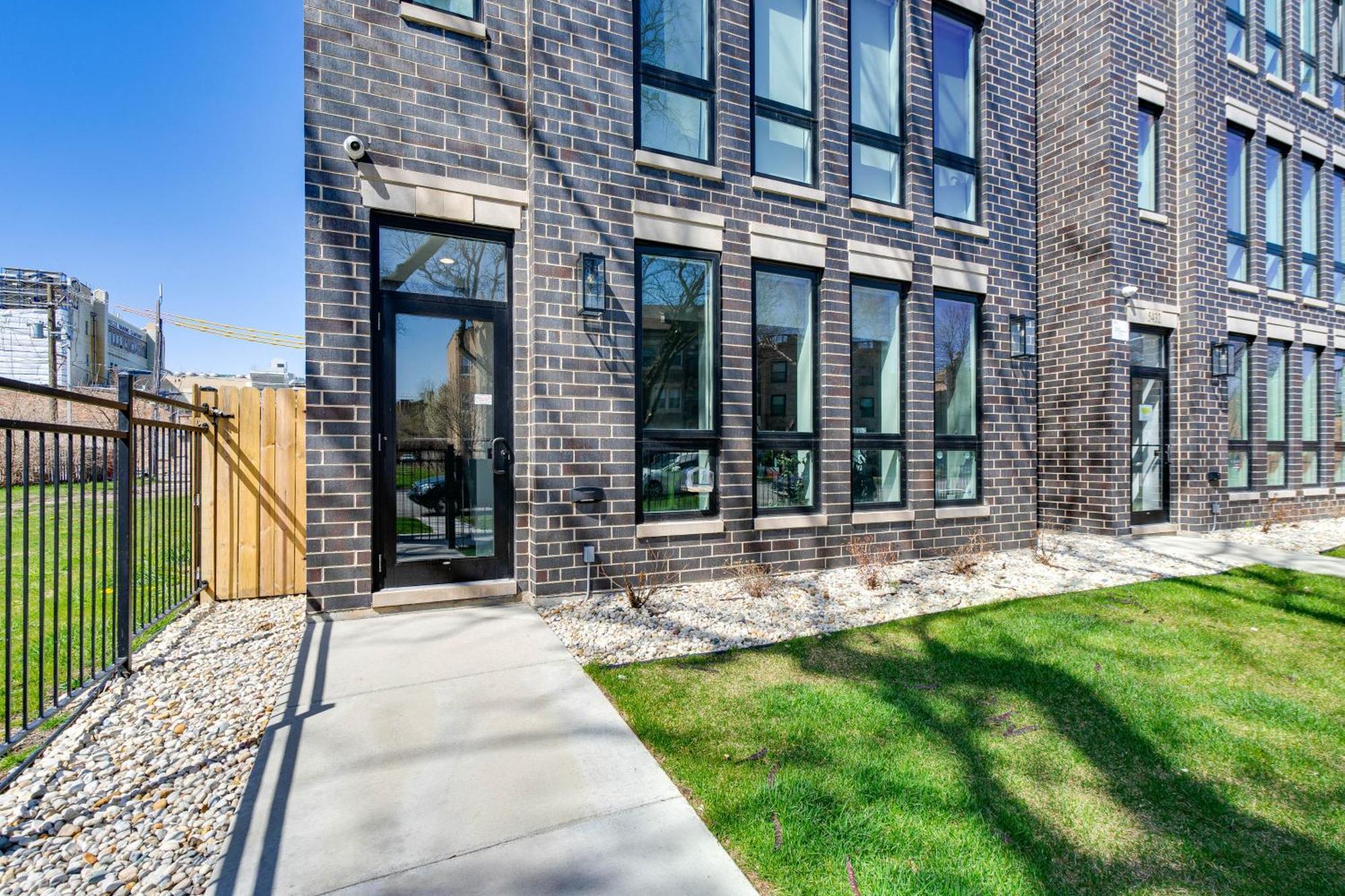 Apartment Luxe And Modern - 7 Mi To Downtown! Chicago