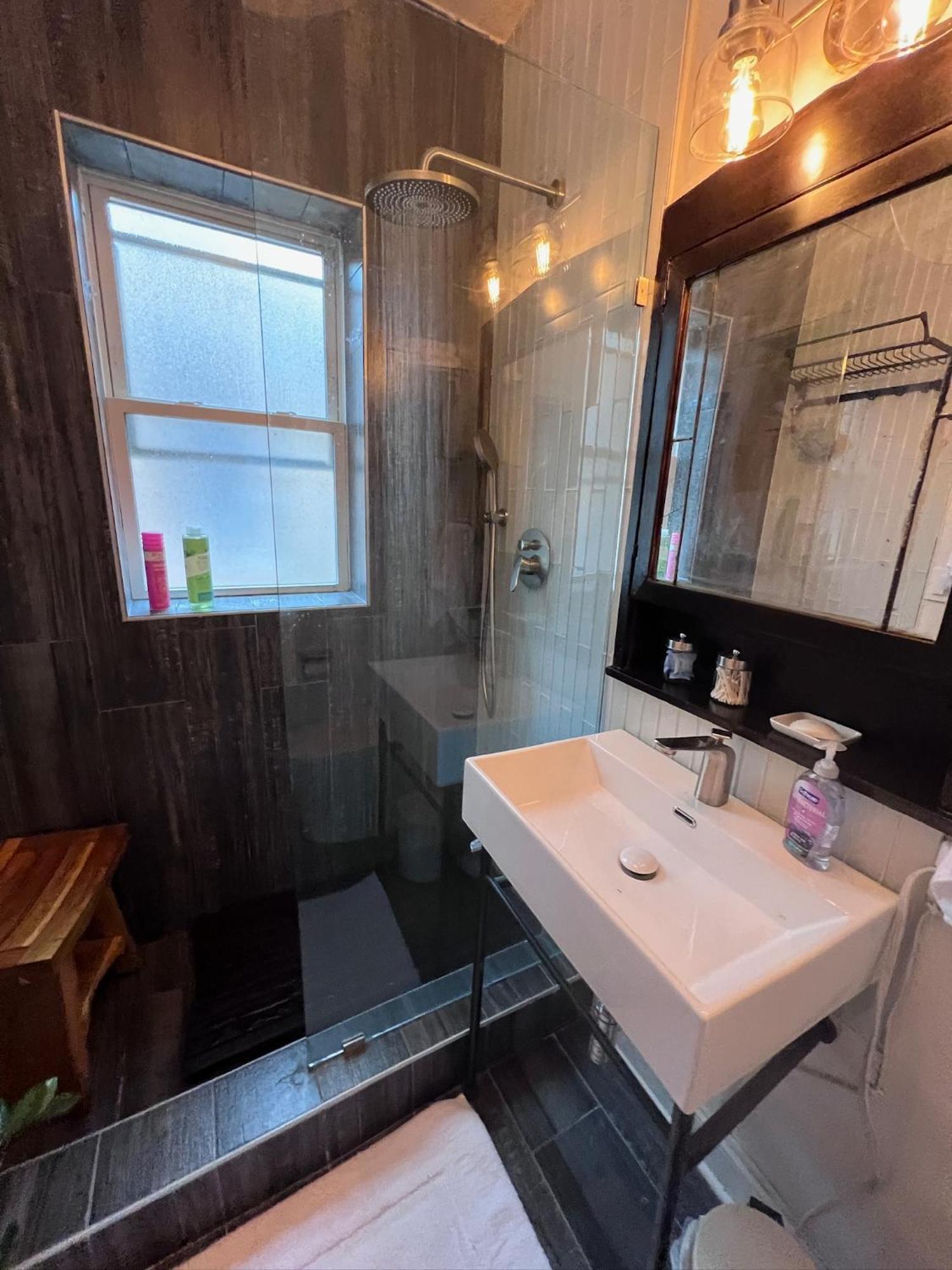 Apartment Lakeside Loft - Historic *