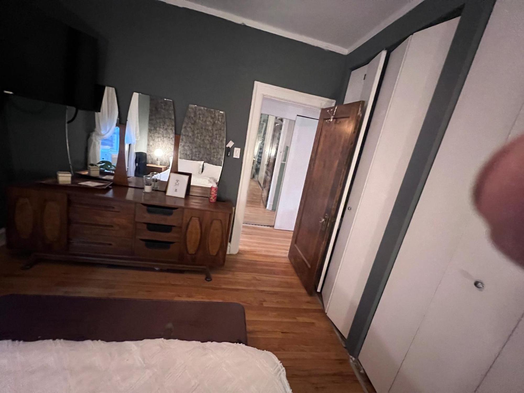 Lakeside Loft - Historic