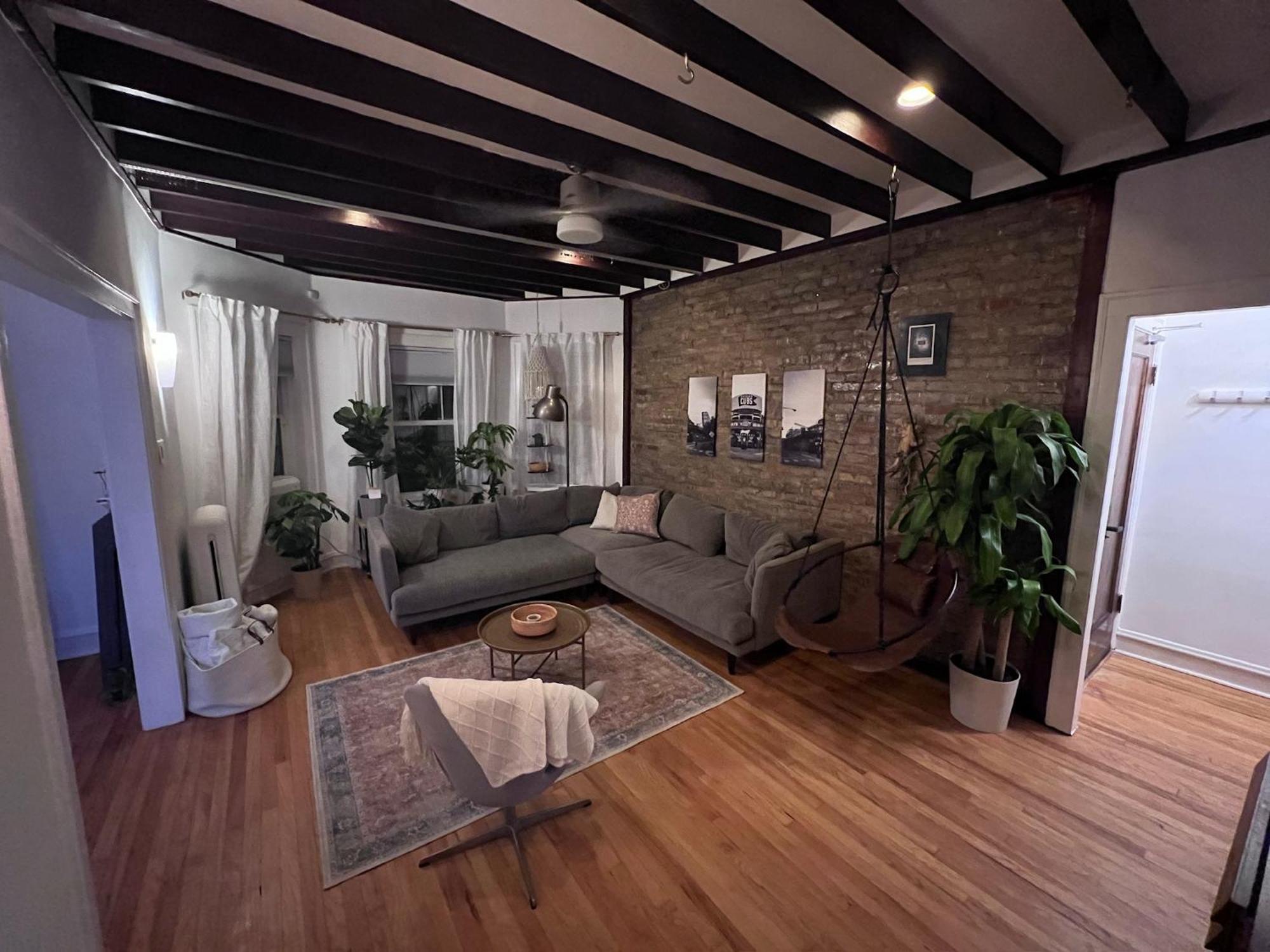 Lakeside Loft - Historic