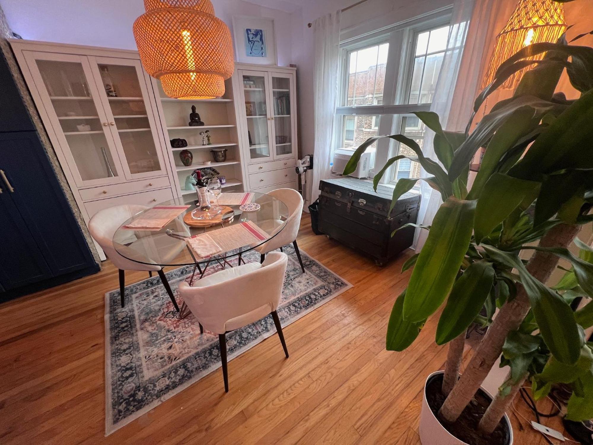 Lakeside Loft - Historic Chicago